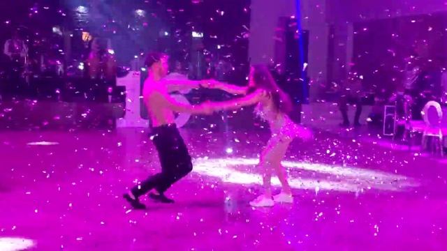 *BACHATA* PARA QUINCEAÑERAS PERRONAS FELIZ AÑO 2021 EN EL MEJOR @SalonJardinCharey? mis chambelanes смотреть онлайн
