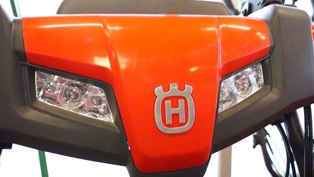 Снегоуборочная машина в садовом центре Гардена смотреть онлайн