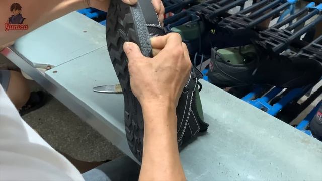 Shoe Factory Producing Sturdy And Durable Hiking Shoes. Mountaineering Shoes Factory