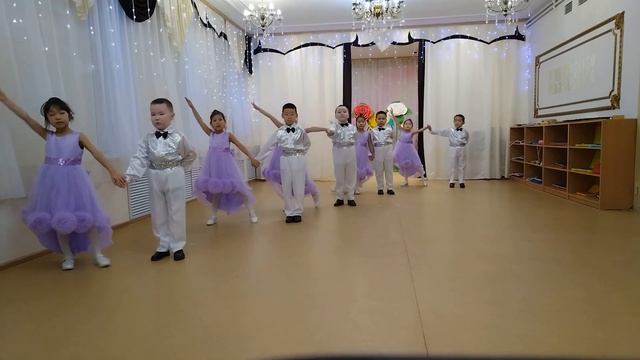 Детский вальс. 6 лет смотреть онлайн