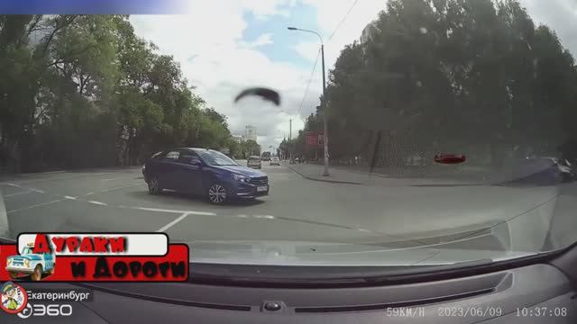 Горе Учителя |Быдло за Рулем|Мгновенная карма| ДТП Подборка на Видеорегистратор| Аварии смотреть онлайн