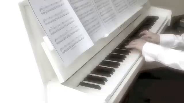 Ludovico Einaudi - Burning / In a Time Lapse (solo piano) смотреть онлайн