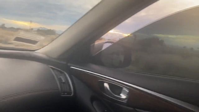 Infinity Q50 Race!!! 3.0t (w) Vs 3.7 (L) Dig Race