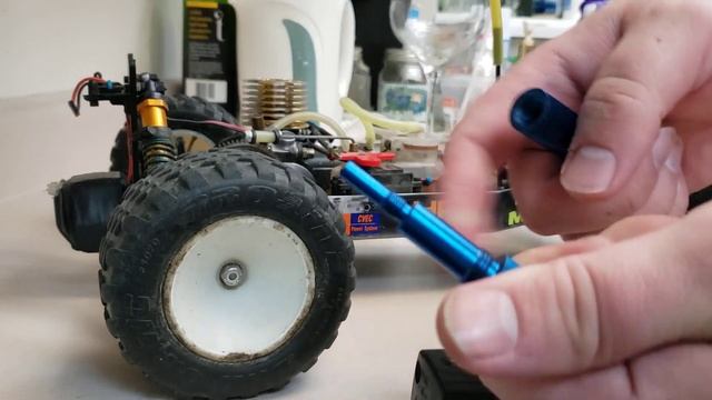 How to fix a nitro rc car that won't start or has been over primed смотреть онлайн