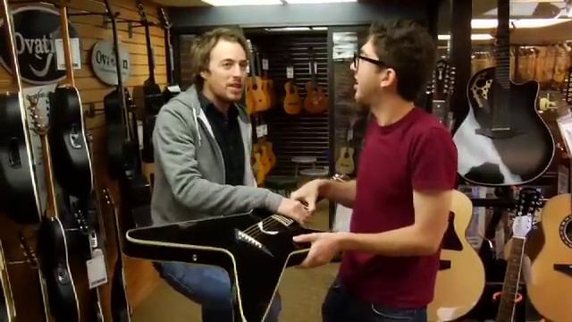 Jake and Amir: Guitar Shopping смотреть онлайн