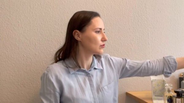 GUERLAIN.?L‘ heure bleue??Parfum.HOUBIGANT Iris des Champs. L‘ Artisan Parfumeur. ROJA PARFUMS.