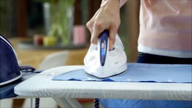 Philips SpeedCare ferro generatore di vapore - Stiratura facile e veloce con vapore potente смотреть онлайн