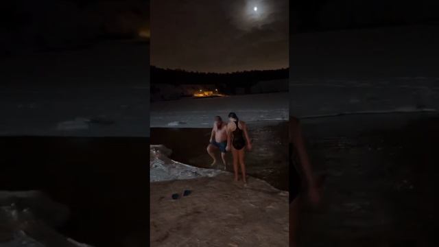Зимнее купание после бани! смотреть онлайн