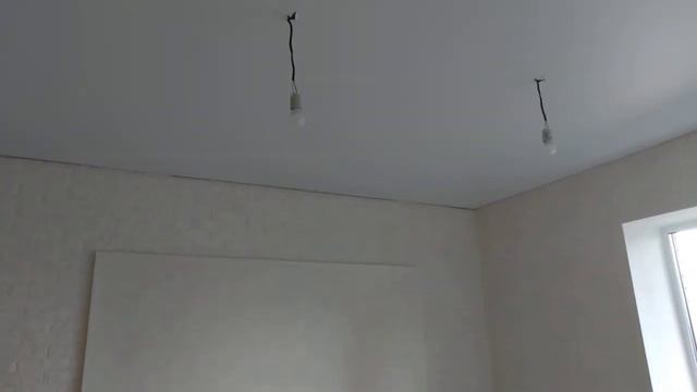 Показываю как мы сделали натяжной потолок у себя с спальне смотреть онлайн