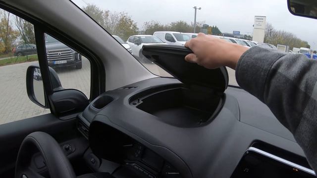 Citroën Berlingo Feel XL 1.5 BlueHDi 100 Artense Grey смотреть онлайн