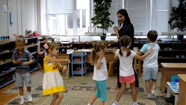 Английский язык в Микрошколе Монтессори смотреть онлайн