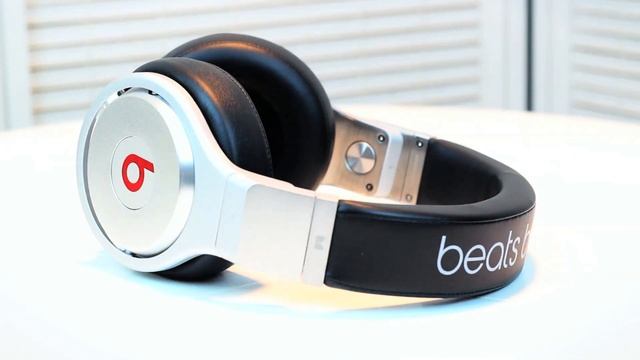 Beats by Dr. Dre Pro Over-Ear Headphones Unboxing and Review | Raymond Strazdas смотреть онлайн
