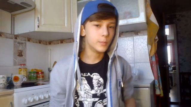 КАК ВЫЖИТЬ ДОМА В ОДИНОЧЕСТВЕ смотреть онлайн