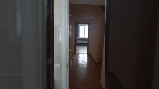 Трехкомнатная квартира. п.Верхние Серги, Победы,20 смотреть онлайн
