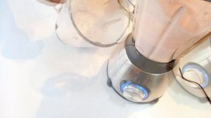 Как за 2 секунды вымыть жирную чашу блендера
