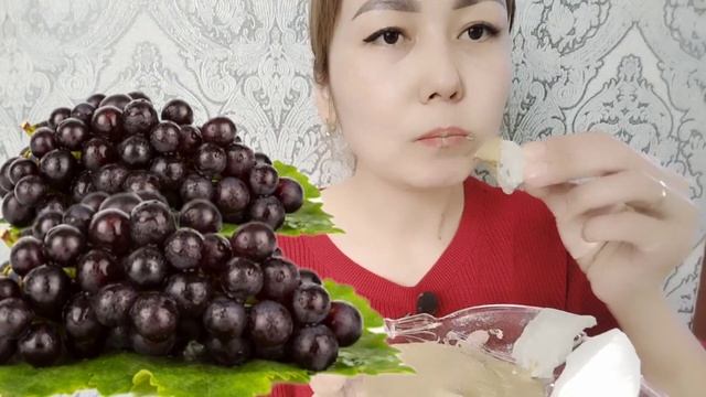 Черный виноград?| АСМР| ХРУСТ| Black grapes? | ASMR|Crunch смотреть онлайн