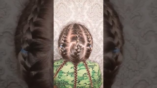 fast girl braiding for train-trip. Детская прическа в поездку #hairdo #kidhairstyle #braidhairstyle смотреть онлайн