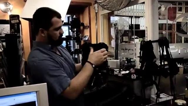 Nikon 1 V1 400fps [werk Film] // Artwork.hu