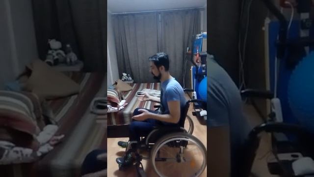 Как встать с коляски при рассеянном склерозе - упражнение №1 смотреть онлайн