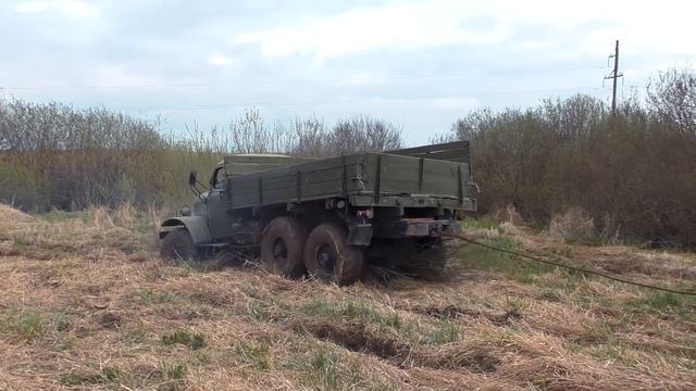 Армейский грузовик ЗиЛ-157 на бездорожье!!! Едем первый раз в болото!!! смотреть онлайн
