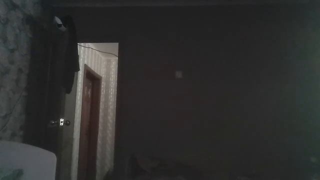 незнокомая девочка попала в Алинин дом что??? она хочет она чуть не захватила Алинин дом??? смотреть онлайн