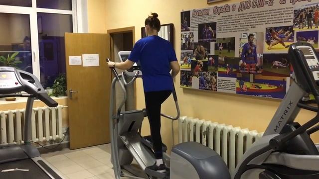 Комплекс упражнений для новичков от Елены Мурыгиной. Здоровье с МЕЖДУНАРОДНЫМ КОРАЛЛОВЫМ КЛУБОМ. смотреть онлайн