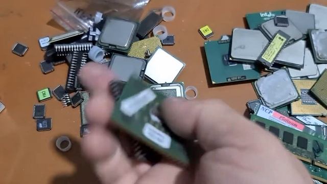 Нашел процессоры и оперативную память смотреть онлайн