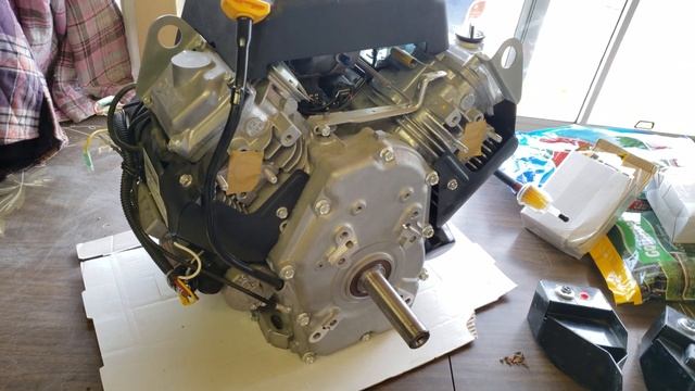 Subaru 720cc 28HP EFI Vtwin EH72 FI (Ideals For The Engine) смотреть онлайн