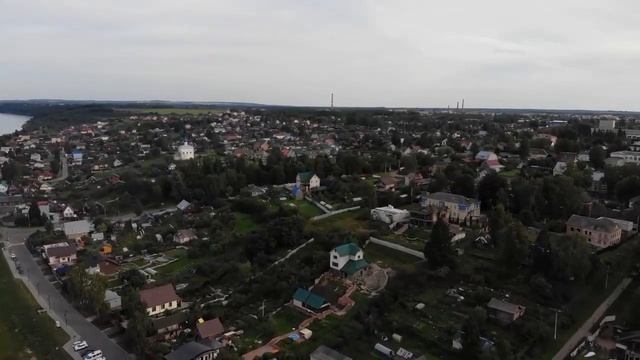 Минута 30 секунд: полёт над городом Тутаев (Ярославская область) смотреть онлайн