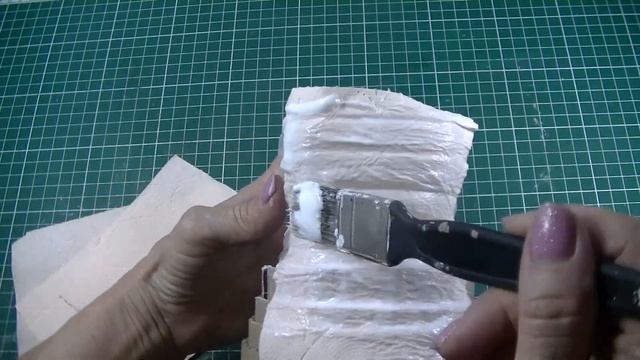 2 ШИКАРНЫЕ ВАЗЫ ИЗ ПЛАСТИКОВЫХ БУТЫЛОК 2 Идеи для организации пространства. смотреть онлайн