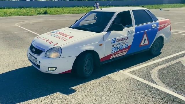Автошкола "Формула" в Краснодаре! Собственный автодром и большой автопарк! смотреть онлайн