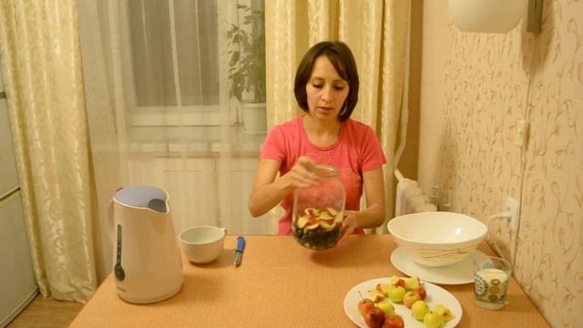 Заготовки на зиму. Вкуснейший компот. смотреть онлайн