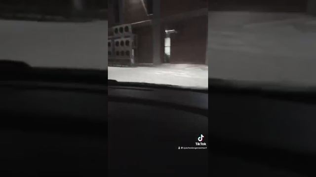 И вроде бы живой смотреть онлайн