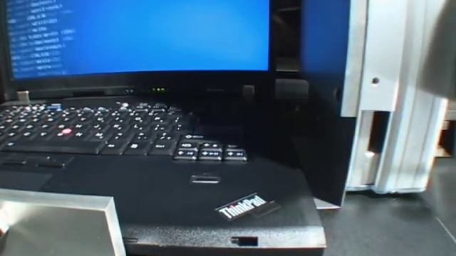 ThinkPad Torture Test: Tilt Drop смотреть онлайн