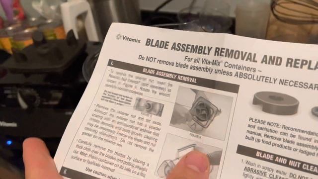 Vitamix Blade & Bearings REPAIR | New Container / Pitcher смотреть онлайн