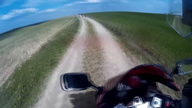 МотоВеселухи #5 Реакция девушки на спортбайк смотреть онлайн