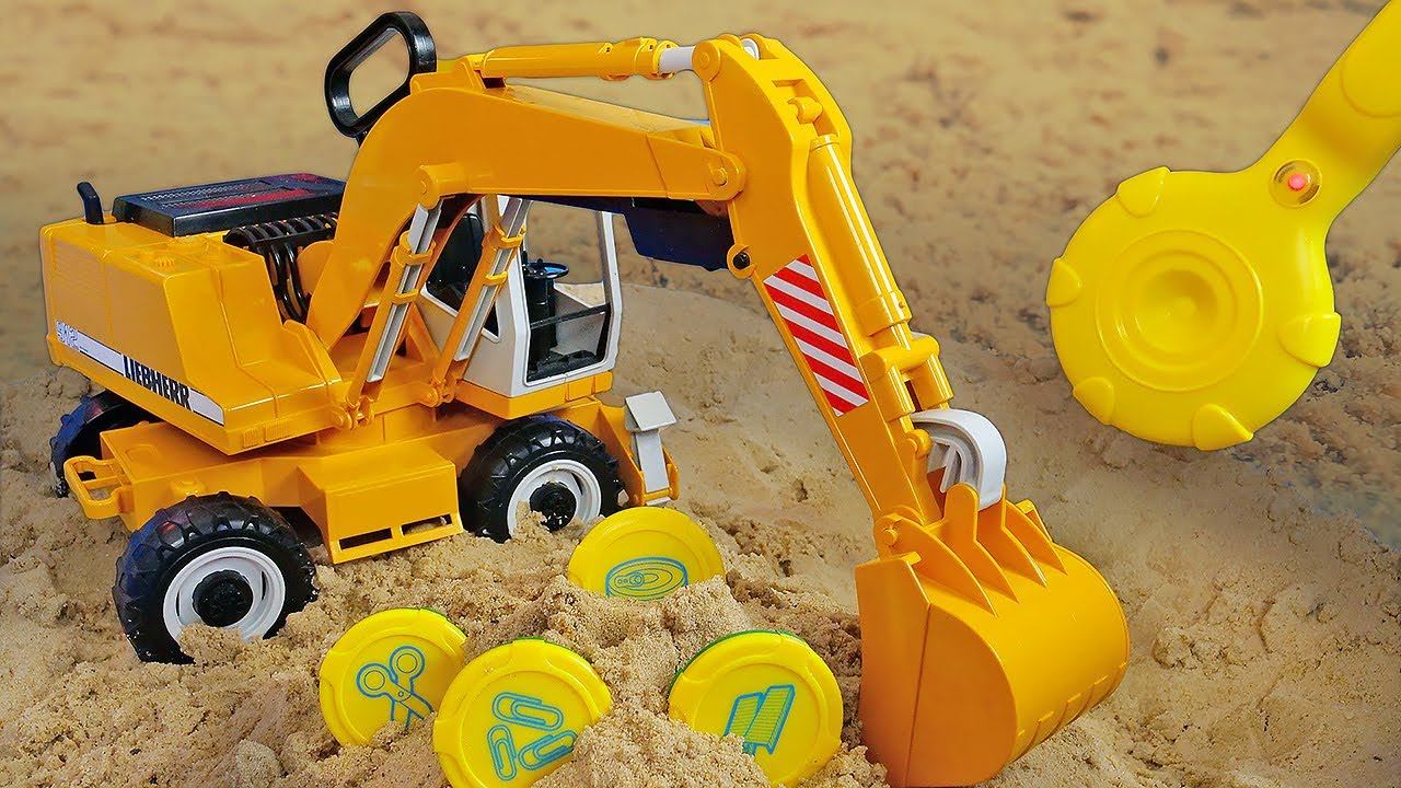 Детская игрушка металлодетектор. Машинка игрушка Экскаватор и предметы в песке! смотреть онлайн