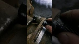 Ремонт как  устоновить евро шпильку в место старый футорки и нюансы при установке.Газ53 Газ3307