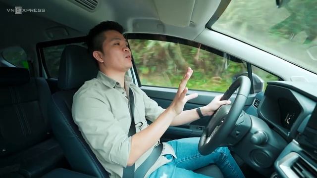 Mitsubishi Xpander Cross mới - thêm chất SUV cho xe gia đình смотреть онлайн