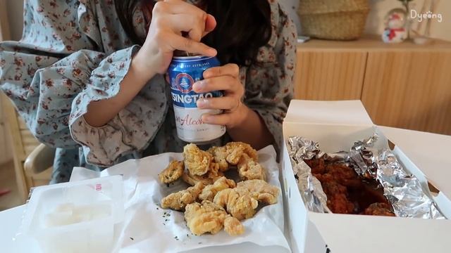 ENG) 불닭 꼬치 만들어먹고? 새 카메라 언박싱, 치즈 뽀또 쿠키와? 피클 만드는 자취일상ㅣ핵불닭, 멘보샤 만들기, 소고기 볶음우동, 로제 떡볶이, 엽떡, 닭꼬치 смотреть онлайн