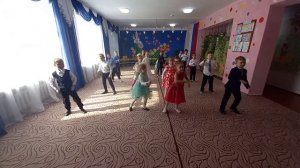 Танец для мамы ( подготовительная группа, 8 Марта 2021)