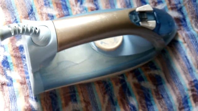 Утюг Philips GC 3320.