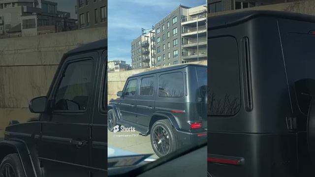 2024 Black G-Wagon Mercedes Benz смотреть онлайн