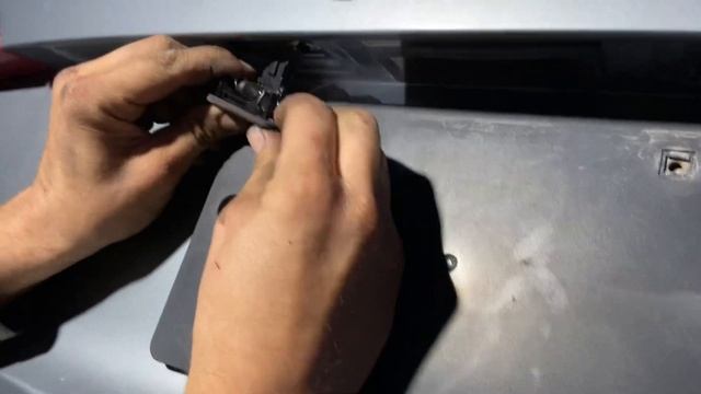 Replacing license bulbs number plate not working Audi vw a4 a5 a6 q5 burnt out dash warning b8 b8.5 смотреть онлайн