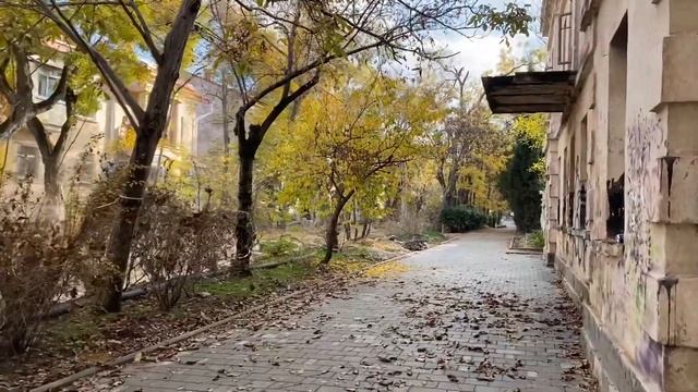 КРЫМ. Севастополь. Центральный городской холм. Исторический район. Дорогое жилье и старые дома смотреть онлайн