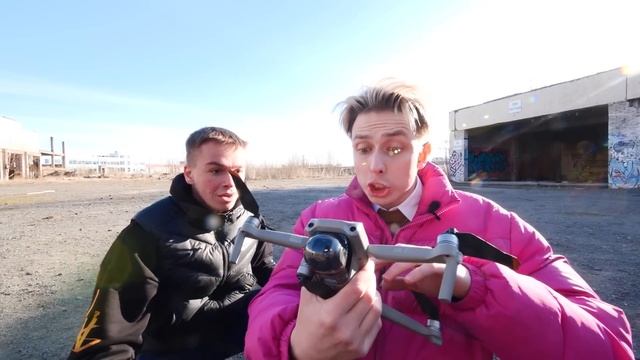 МЫ ПОЙМАЛИ УЭНСДЕЙ АДДАМС И ЕЕ ЗЛЫХ КЛОНОВ В ПРОКЛЯТОЙ ТЮРЬМЕ! (они были злыми) смотреть онлайн