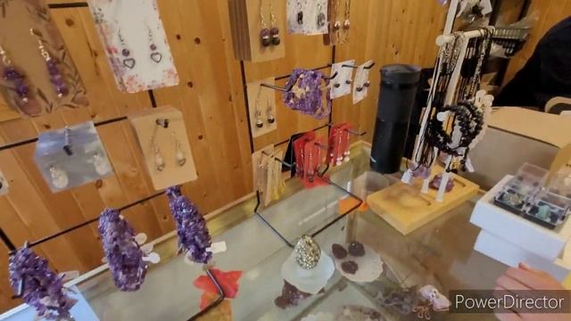 Dimond Willow Аметистовая шахта в Tunder Bay, Ontario. смотреть онлайн