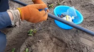 Капельный полив своими руками!Установка фитингов к магистральных трубе. Для укладки капельной ленты