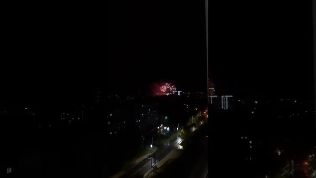 Фейерверк в городе Иваново/22:30/25 мая/ СНЯТО НА ТЕЛЕФОН - А 7 2018? смотреть онлайн