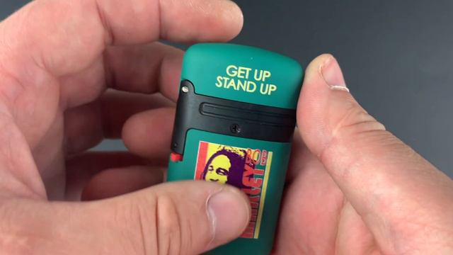 Зажигалка Champ с двойным голубым пламенем Bob Marley, зеленая 40803806-4 смотреть онлайн